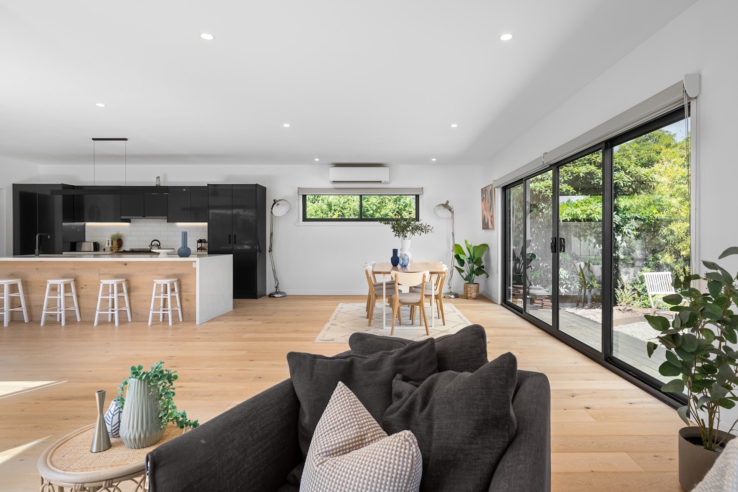Why Aluminium Bifolds Are Perfect For Renovations
